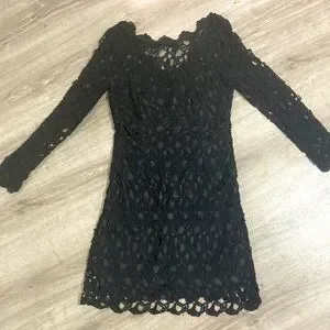 Chetta B Knee Length, Crotchet Lace Dress. Long Sleeve Size 10. Good  Condition!